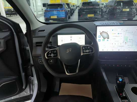 JETOUR X90 PRO 2024 1.6T DCT Luxury Edition 5 Seats image 11