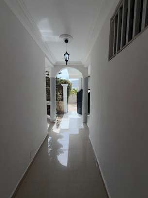 VILLA R+1 A LOUER image 11