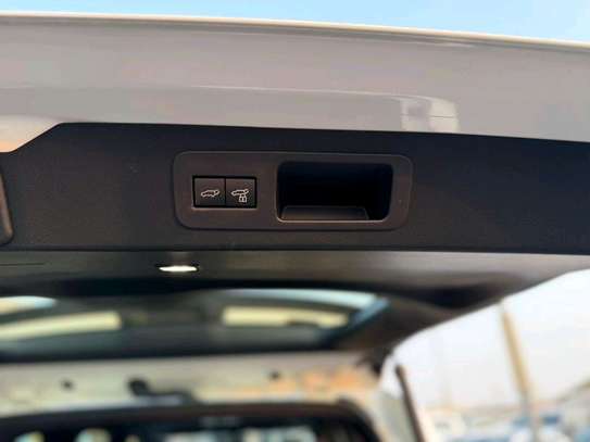Toyota Land cruiser GXR 2026 image 10
