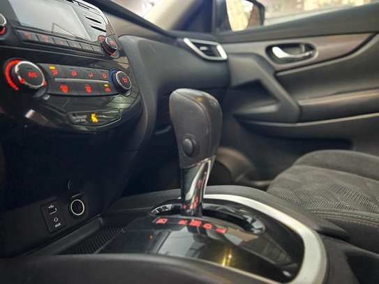 NISSAN ROGUE 2017 image 11