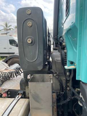 Iveco 6x4 image 4