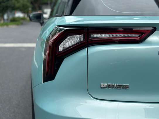 100 % électrique  Geely Geometry E  2023 image 14