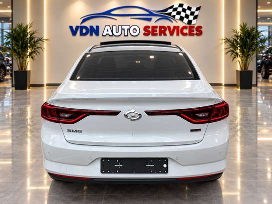 Renault SM6 essence full options image 8