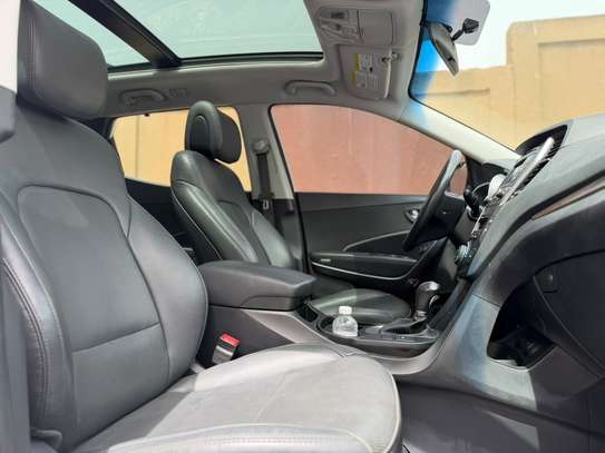 Hyundai santafe 2017 full pack image 7