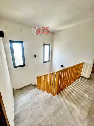 Duplex F4 à louer au Point E image 11