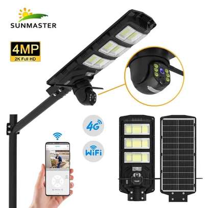 LAMPADAIRE SOLAIRE AVEC CAMERA EN WIFI ET 4G image 3