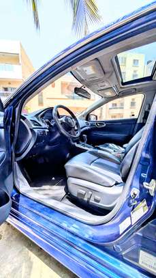 Nissan Sentra image 6