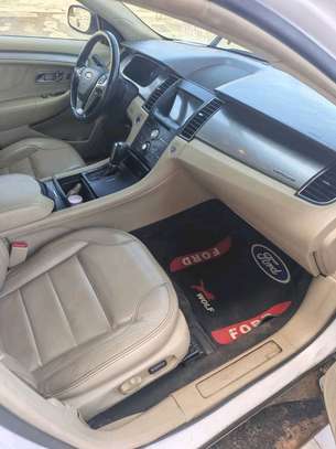 Ford Taurus 2017 image 4