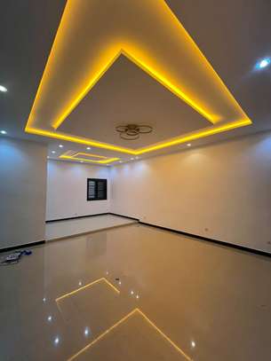 Appartement F4  à louer image 8