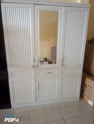 Armoire 3 portes image 3