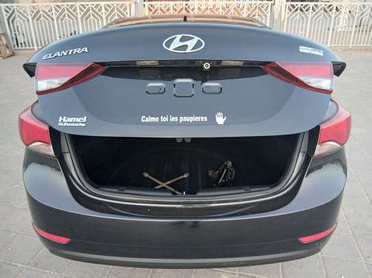 Hyundai Elantra 2016 Automatique essence image 3