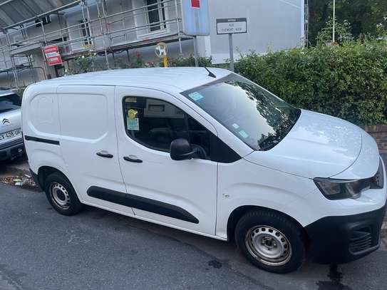 PEUGEOT PARTENER 2019 image 5
