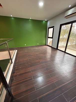 VILLA R+ 4 à louer aux Mamelles image 2