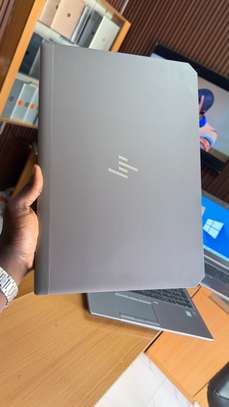 HP Zbook 15 - Nvidia 4Go - Ram 32Go - Core i7 8th image 3