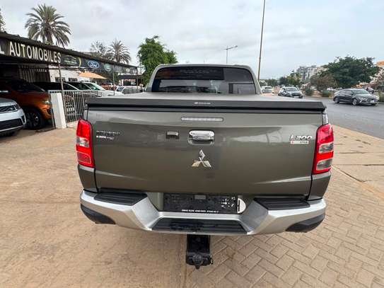MITSUBISHI L200 2017 image 3