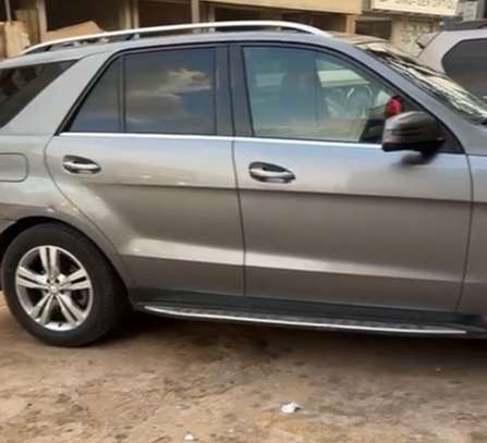 Mercedes-Benz Ml350 image 2