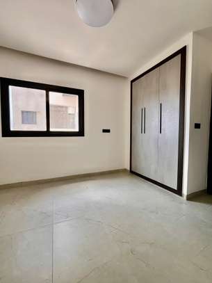 Appartement neuf à louer au Point E dans une rue très calme image 13