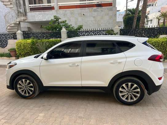 HYUNDAI TUCSON Année : 2017 image 12