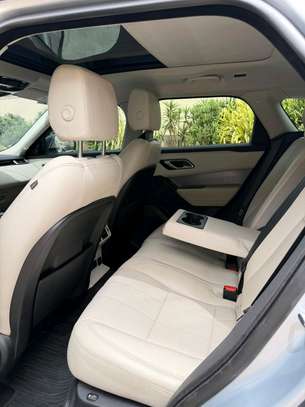 Range rover velar 2022 image 5