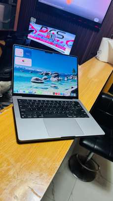 Macbook M2 Pro - 2023 - 14’ - SSD 512/16Go image 7