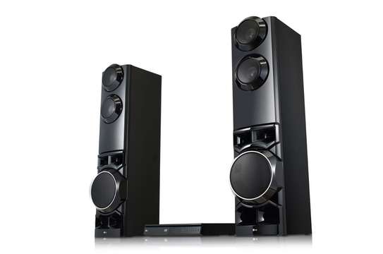 HOME CINEMA LG 1250 WATT LHD687BG image 3