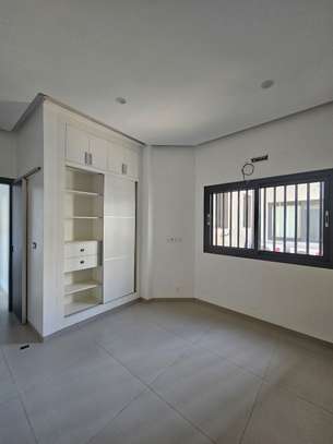 Appartement F3 à louer aux Almadies image 2