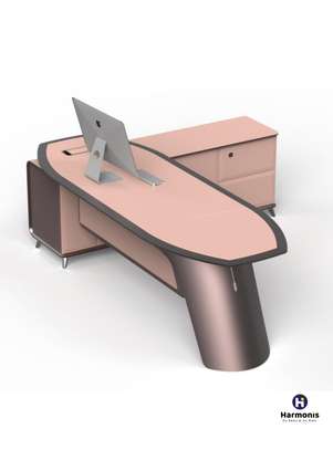 Des tables de bureau – Élégance, solidité et fonctionnalité image 7