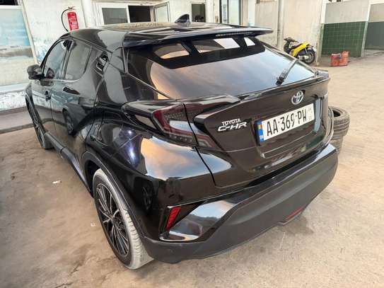 TOYOTA CHR HYBRIDE image 6