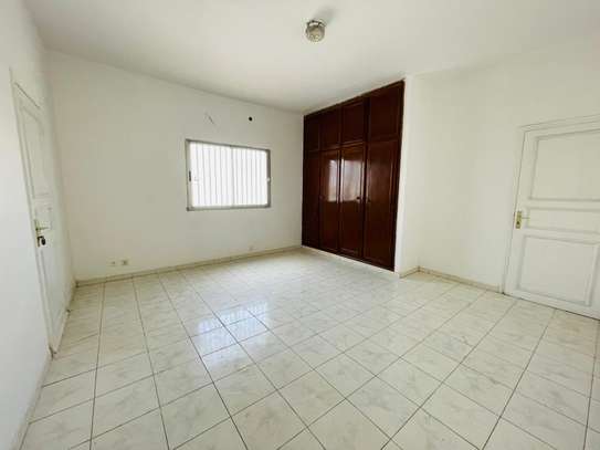 Villa aux Almadies idéal pour Ambassade image 11