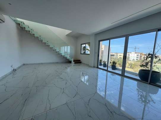 Penthouss duplex F4 à louer aux Almadie route méridienne image 5
