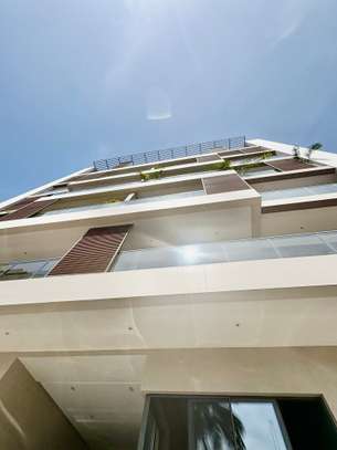 Appartement F4 + dépendance domestique à louer au point E image 3
