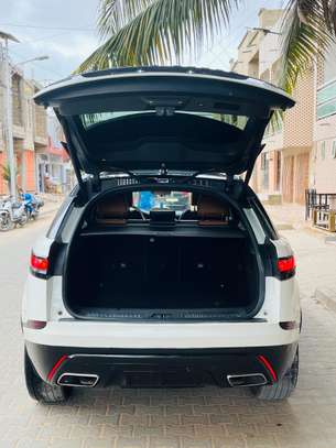 Range Rover Velar 2018 image 14