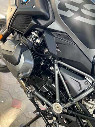 BMW GS 1250 triple black standard 2023 image 7