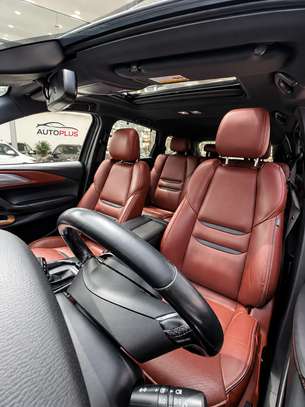 Mazda cx9 Signature 2018 image 9