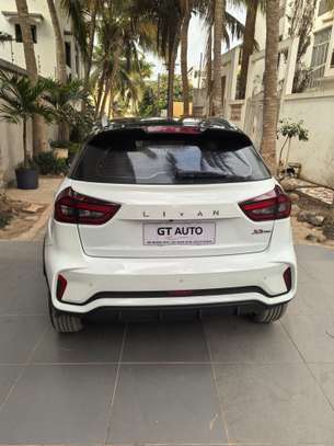 SUV compact idéal pour Yango, sociétés et particuliers image 7