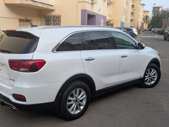 Kia Sorento SUV 2019 image 10