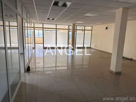Ref_7258_GL  Plateau de bureaux à louer/ Route du King Fahd image 6