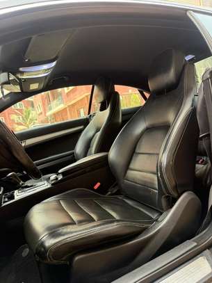 Mercedes E250 image 8