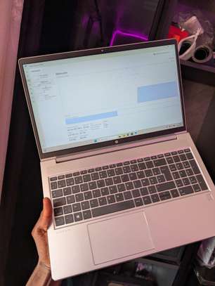 HP 450 g8 / SSD nvme 1to / 16gb ram / 11th gen image 4