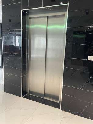 Appartement F5 à louer Almadies image 2