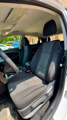 HYUNDAI ELANTRA GT 2017 image 10