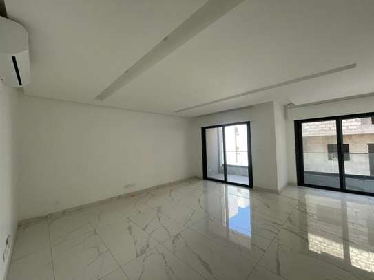 Appartement à louer aux Almadies Zone de recasement image 2