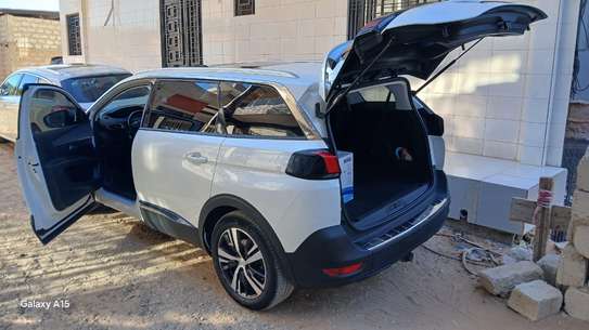 Peugeot 5008 image 5