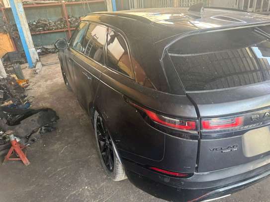 Range rover velar 2018 image 3