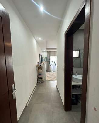 Appartement F4 de 197 m² à vendre au Point E image 8
