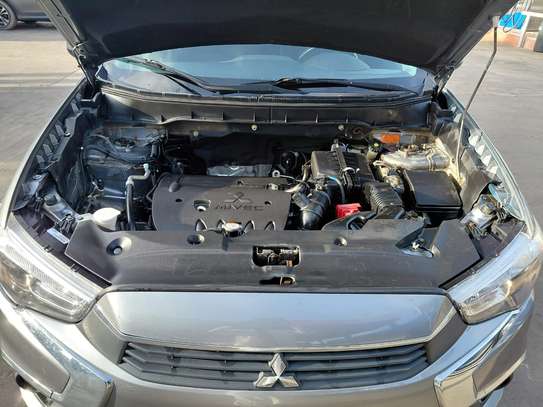 Mitsubishi Rvr venant image 7