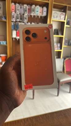 17 pro max 256 go scellé sim image 5