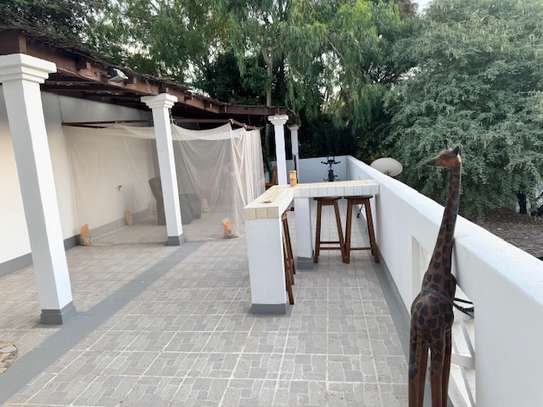 À VENDRE – Villa avec appartement indépendant à Ngaparou image 7