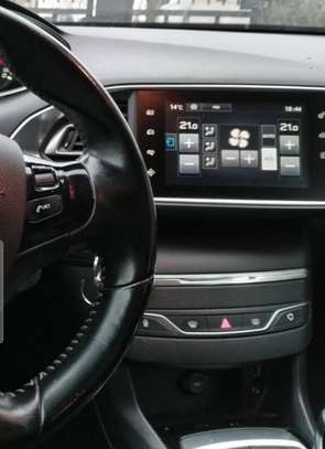 PEUGEOT 308 2017 image 4