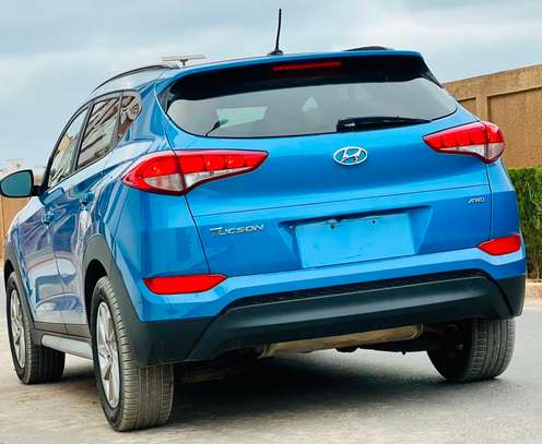 HYUNDAI TUCSON Année :2017 image 9
